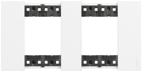 Рамка универсальная Legrand BTicino Living Now 2-м. 4 мод. белый фото Рамка универсальная Legrand BTicino Living Now 2-м. 4 мод. белый картинка